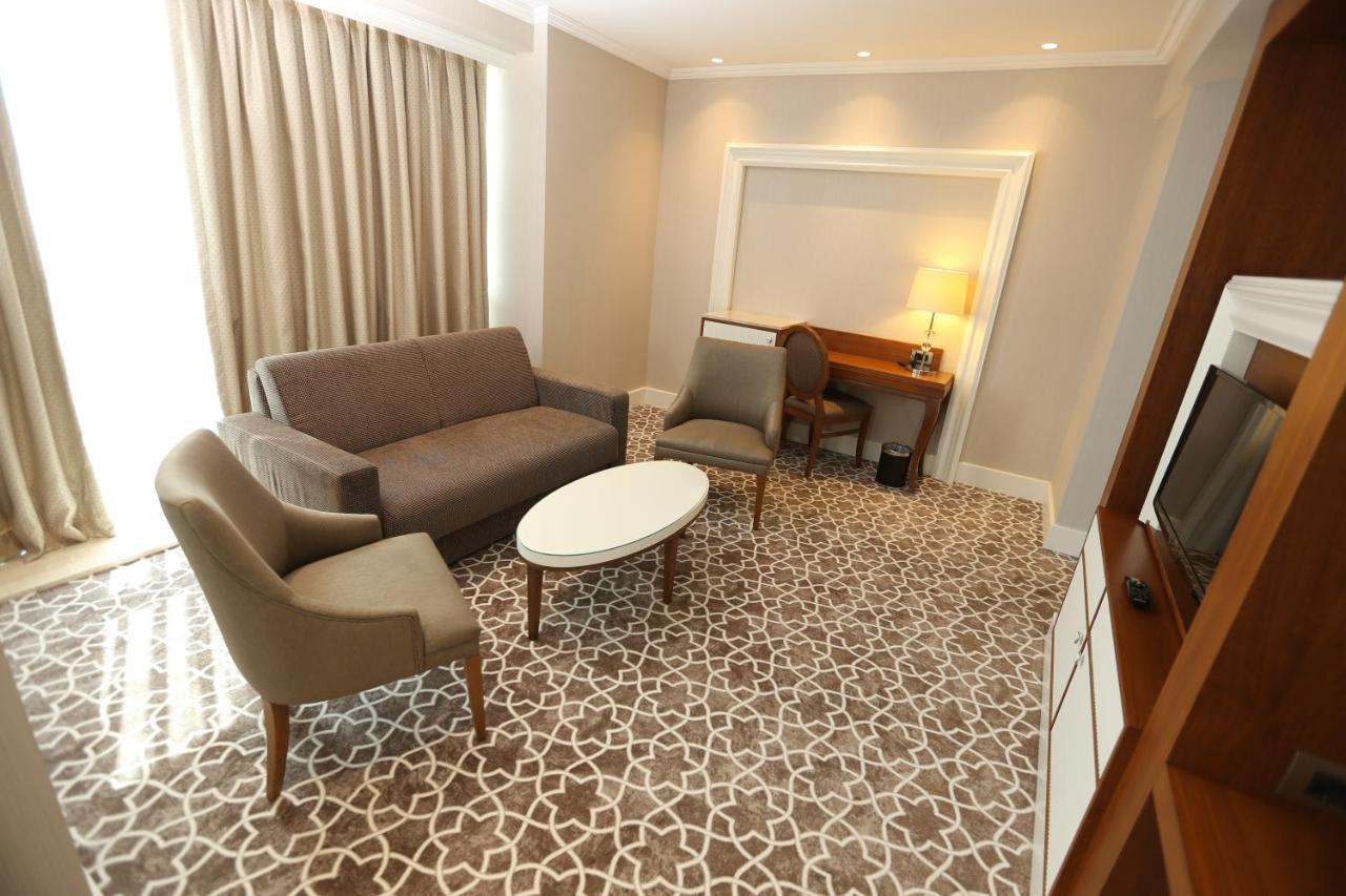 Alusso Thermal Hotel Spa 아피욘 외부 사진