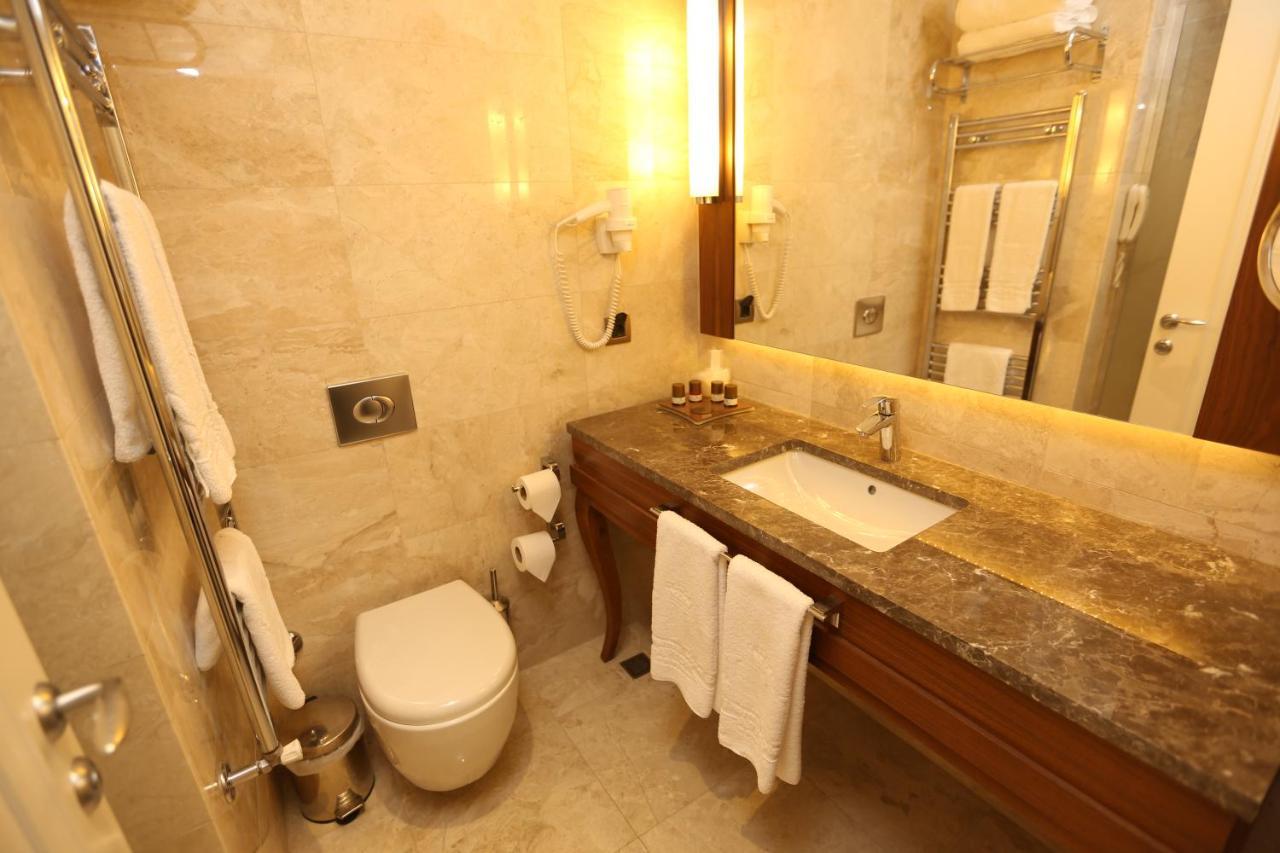Alusso Thermal Hotel Spa 아피욘 외부 사진